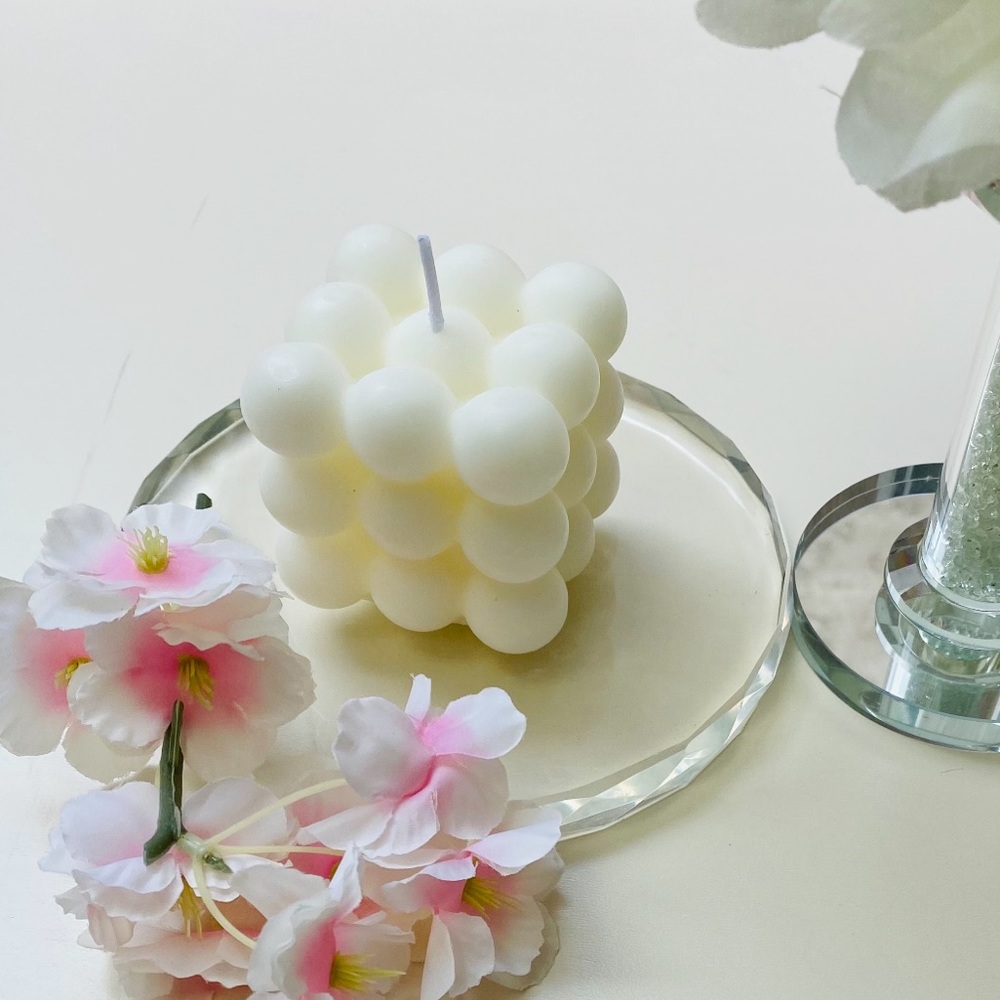 white bubble cube candle in freesia aroma